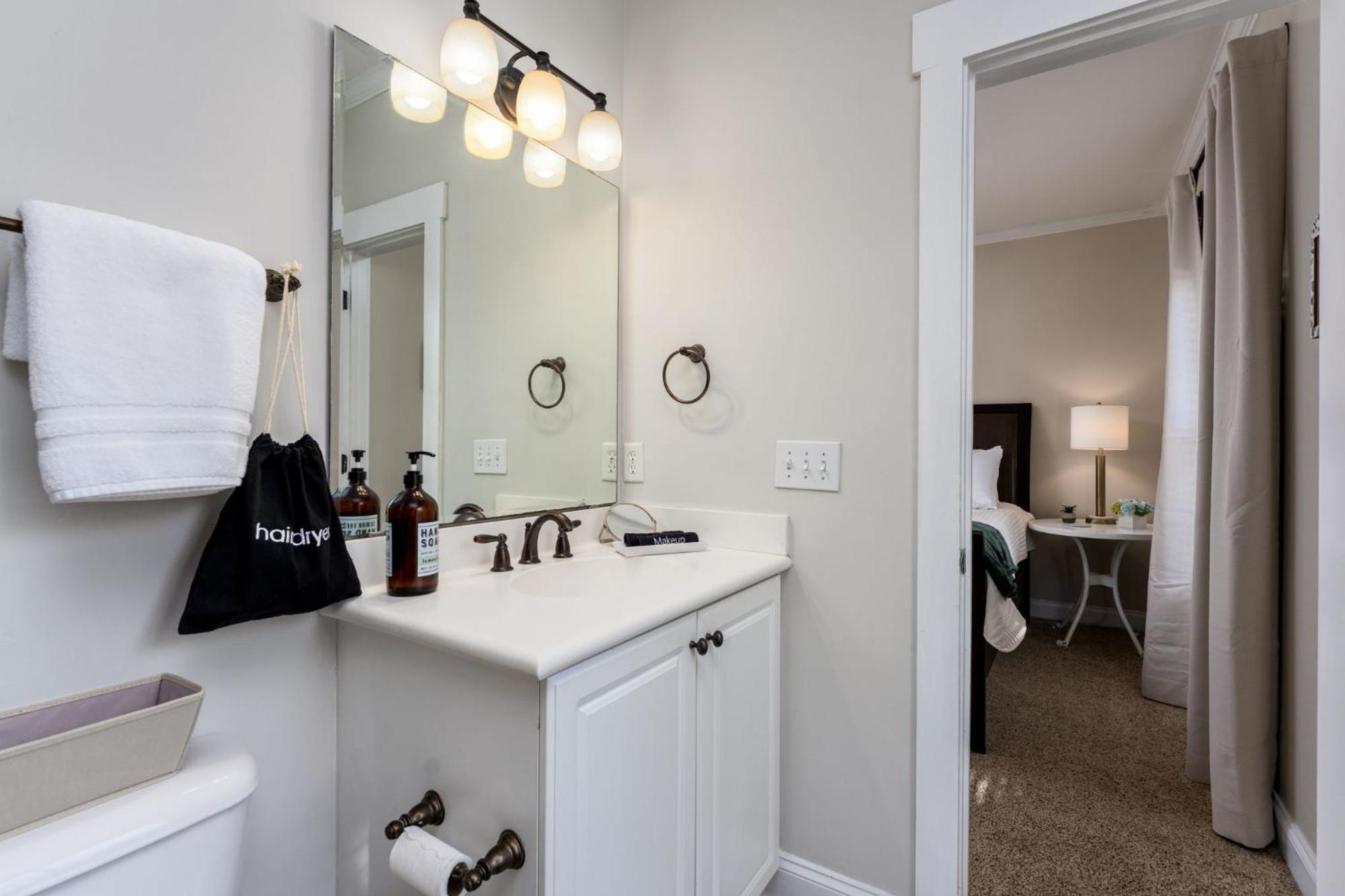 Downtown Wilmington Home ~ Pet Friendly Dış mekan fotoğraf