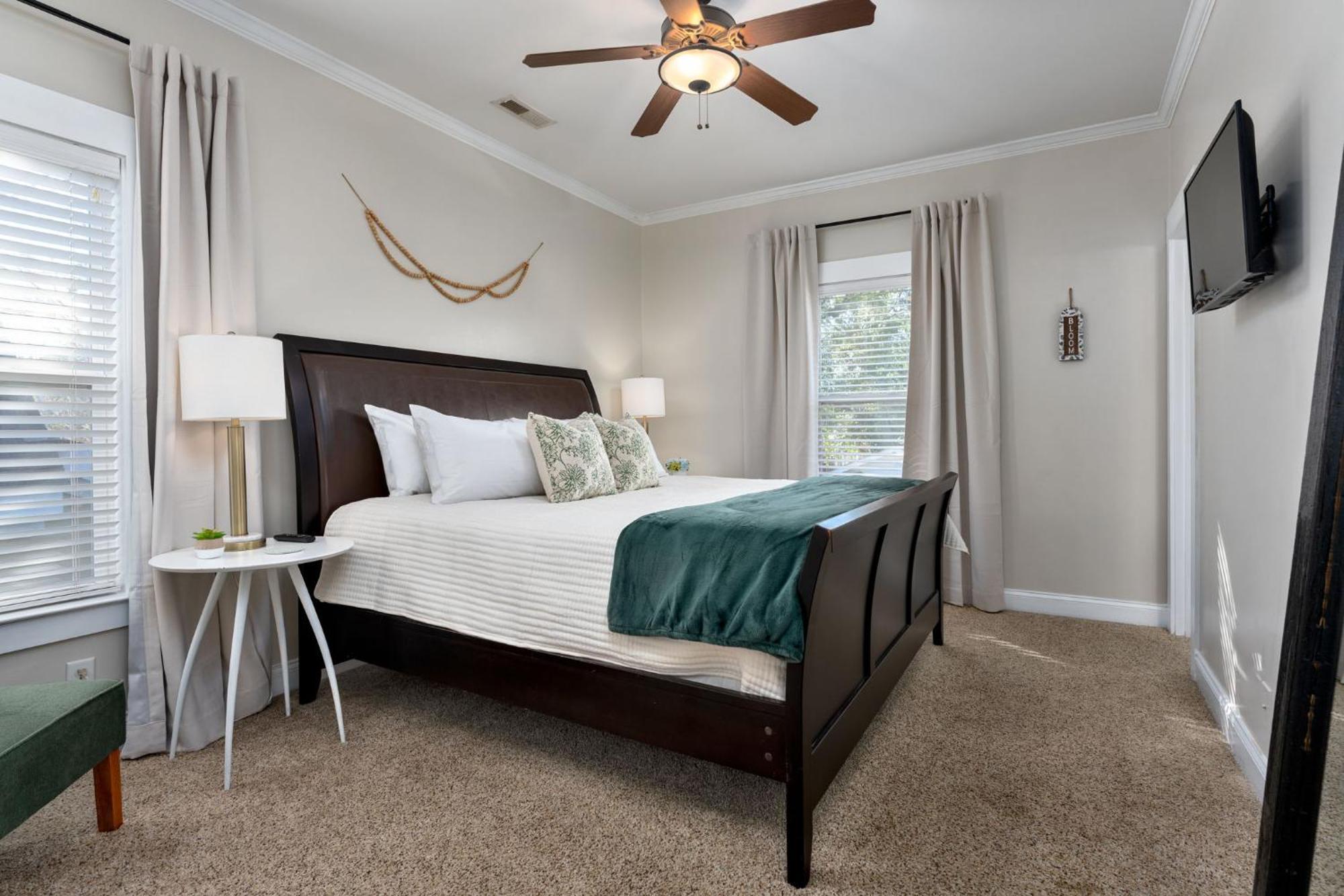 Downtown Wilmington Home ~ Pet Friendly Dış mekan fotoğraf